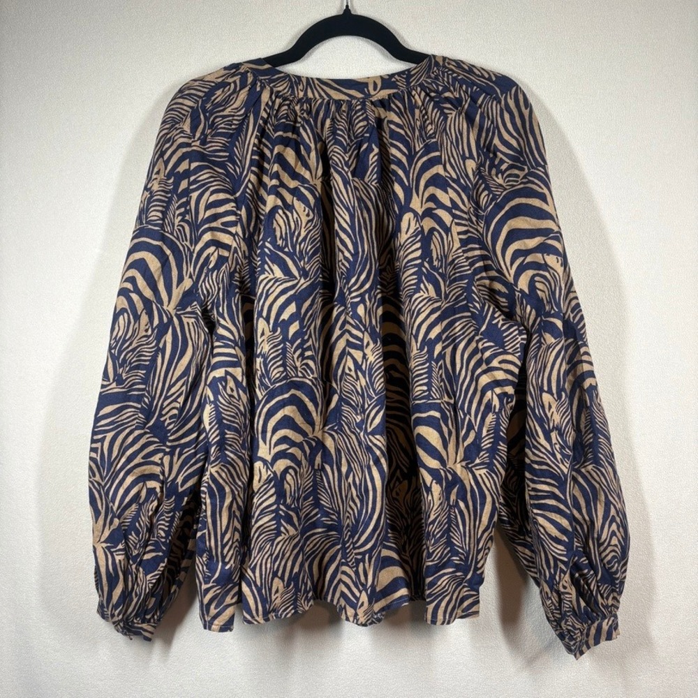 Banana Republic Zebra Print Linen Volume Blouse Womens L Navy Blue Tan Boho Chic - Picture 3 of 10